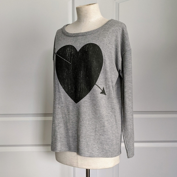 Chaser Pullover Heart Print Long Sleeve Scoop Neck Lounge Heather Grey M NWT - Picture 12 of 15